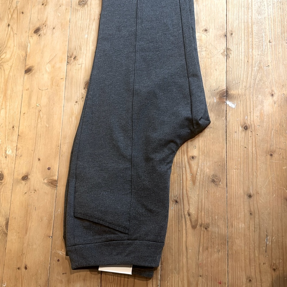 BRAND NEW!!! CATO NWT GRAY WOMEN’S PANTS L LARGE STRETCH!!!!!! Dress casual